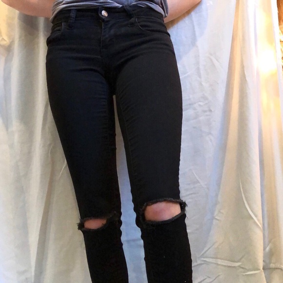 Black ripped/distressed jeans - Picture 1 of 4